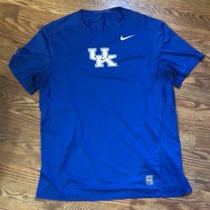 Nike Kentucky Wildcats shirt